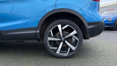 Nissan Qashqai 1.3 DiG-T 160 Tekna 5dr Petrol Hatchback